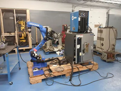 YASKAWA MOTOMAN MA1440 Single Welding Robots | ACES Robotics Ltd (4)