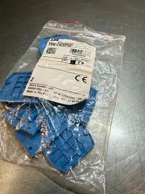 Abb Fem-6-BLEU-V0 Terminal Block Lot of 17 012836810 (7.3.2)