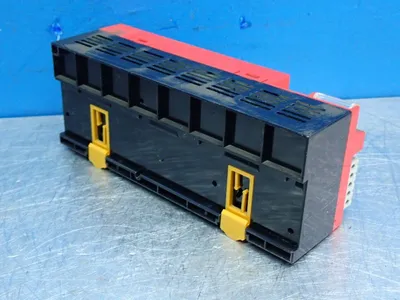 Used ALLEN BRADLEY 1791DSIB8XOB8 Input / Output Modules | HGR 24 #747729