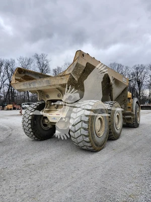 USED 2018 BELL B40E