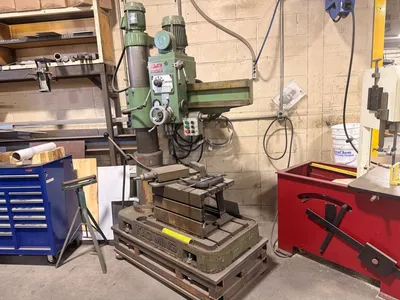 1995 KAO MING KMR-700DS Radial Drills | CNC Pro Equipment (1)