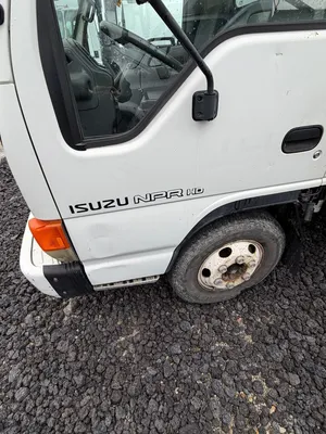 ISUZU Box Truck Box Truck | Liberty Machine Works LLC (3)