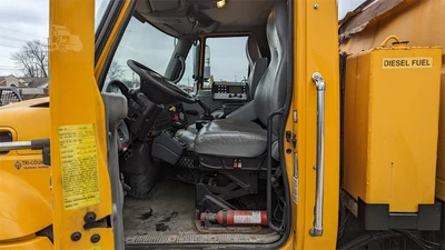 USED 2005 INTERNATIONAL WORKSTAR 7400