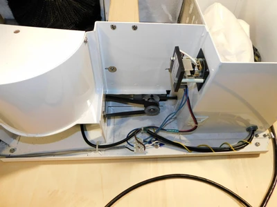 USED ADVANCED SHOE CLEANER 1600 VA