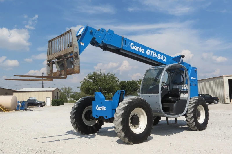 USED 2008 Genie GTH-842