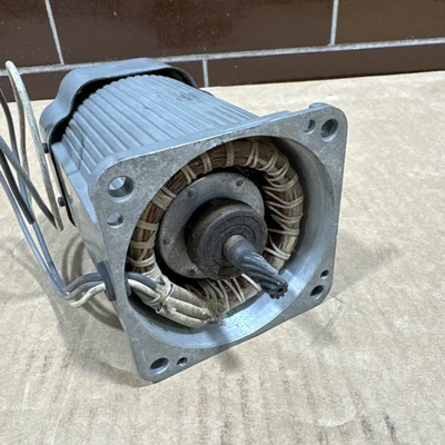 USED Mitsubishi Electric JIS C 4004