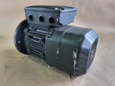 USED SEW-EURODRIVE DRS71S4BE05HF/FG/RI