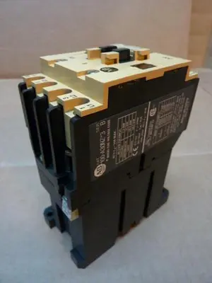 USED ALLEN BRADLEY 100-A30NZ.3 SER B