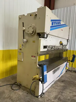 140 TON X 10' WYSONG MODEL #THS140-120 "HIGH SPEED" HYDRAULIC PRESS BRAKE