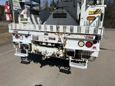 Used 2011 KENWORTH T370 ALTEC Bucket (boom) trucks Minnesota US | Carco Truck & Equipment #1514260