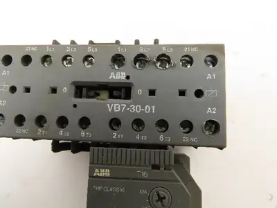 ABB VB7-30-01 Reversing Contactor Thermal Overload Relay T16-1.3 16A 600V