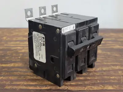 Used EATON BAB3015H Switchgears British Columbia CA | Lenmark #238475