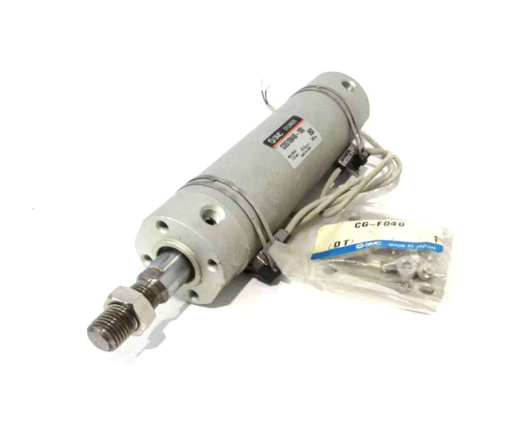 USED SMC CDG1BN40-100 PNEUMATIC CYLINDER CDG1BN40100