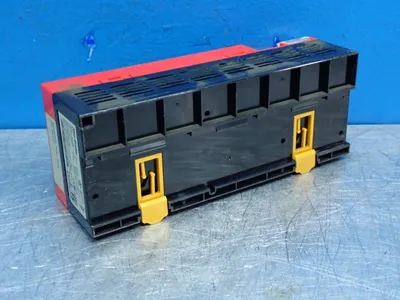 Used ALLEN BRADLEY 1791DSIB8XOB8 Input / Output Modules | HGR 24 #747729