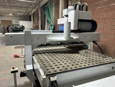 Used 2005 WEEKE BHP 200D CNC Routers Ontario CA | MachineryMax #1384804