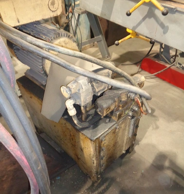 Used W.A. WHITNEY 614 Single Station Punches Texas US | Universal Metalworking Equipment #1282231