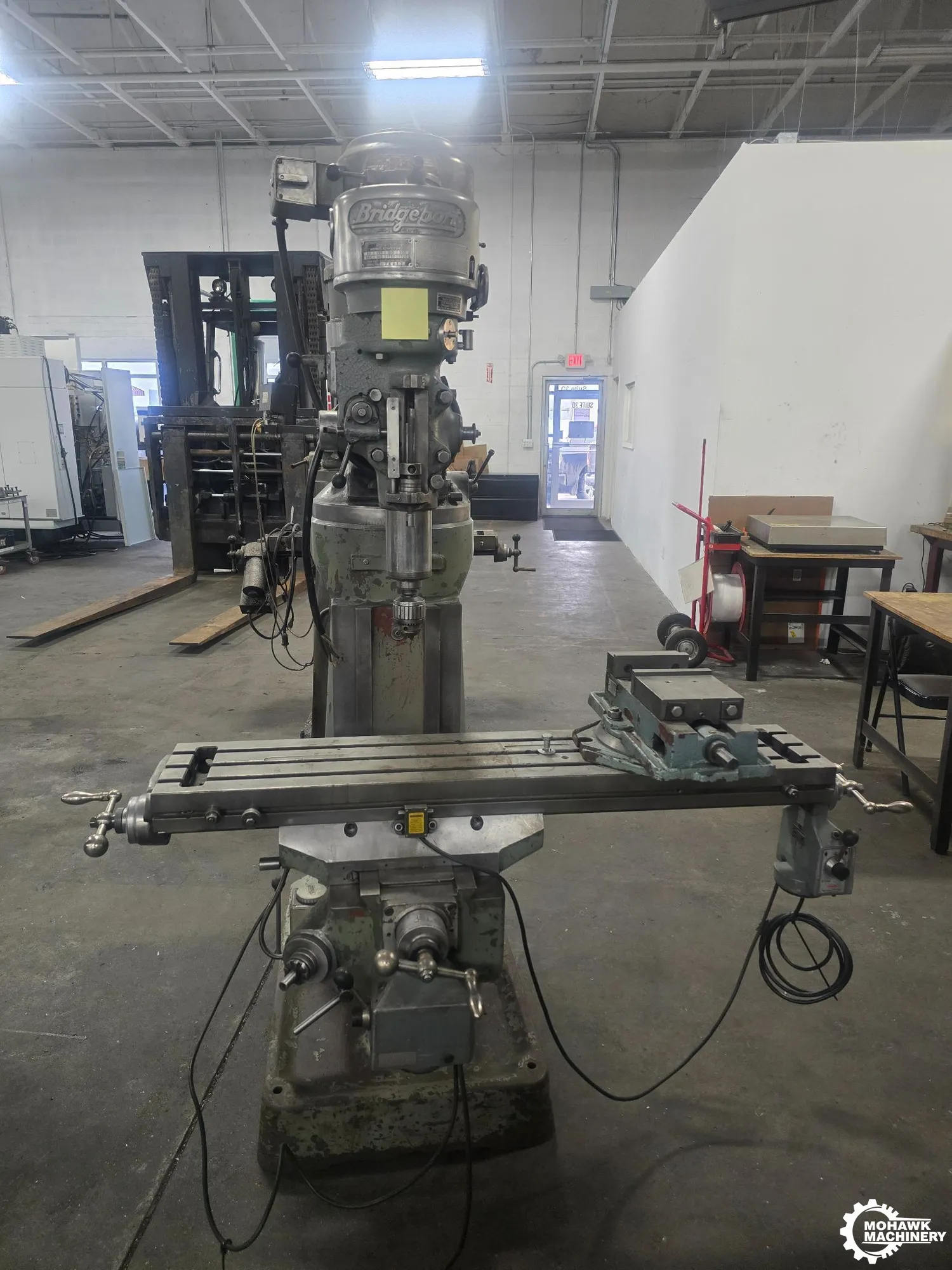 1 HP BRIDGEPORT "J-HEAD" VERTICAL MILL w/POWER LONGITUDINAL & CROSS TABLE FEED - VISE -JACOBS CHUCK