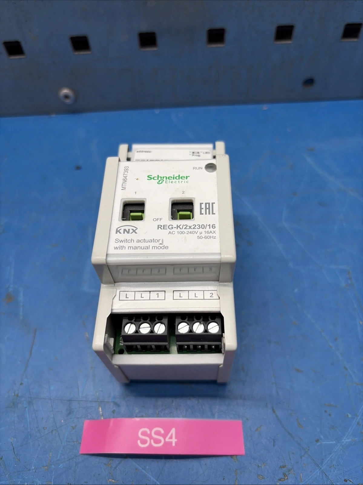 NEW Schneider Electric Does Not Apply