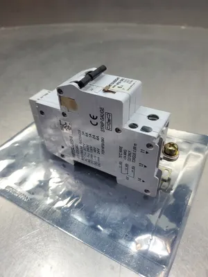 Mitsubishi Electric NF50-SMU 6A Breaker w/AX-05SMU Module. 4E-8