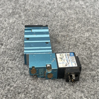 Used MAC VALVES INC 411A-F0A-DM-DFFJ-1KD Solenoid Valves California US | Davliegogo LLC #1707938