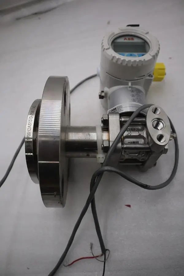 ABB Differential Pressure Transmitter Hart 2600T S-N170912AS13 STOCK 2075-A