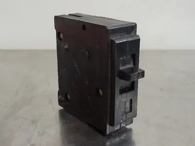 15 Amp, 1 Pole, 120/240 volts Circuit Breaker