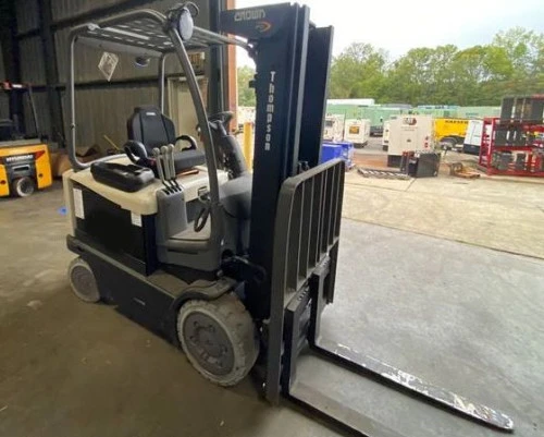 Used 2018 CROWN FC5225-50 4-Wheel Sit down Electric Counterbalance Forklifts Pennsylvania US | National Lift Equipment #1382210