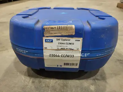 NEW SKF 23044 CC/W33