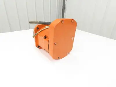 ABB Robotics SGMAS-20ARA-AB21 AC Servo Motor API Elmo 200V Type B 3HEA505952/01