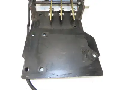 Yale ERP035TF Forklift Three Lever Hydraulic Control Lift Tilt & Shift W/Cover
