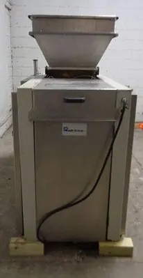USED 2000 BENIER B9363