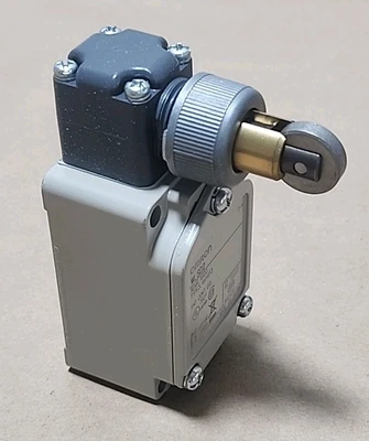 NEW Omron 5089