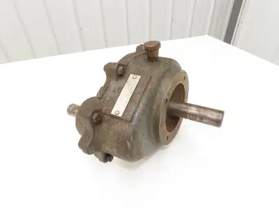Viking Pump 3-551-007-765 Helical Gear Reducer 7.65:1 Ratio Parallel Shaft