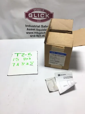 Eaton Cutler-Hammer A 60A VISI-Flex Switch 600VAC 250VDC 3Pole Panel Depth 5-3/16″/9-31/32″