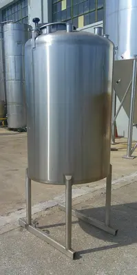 SPC9357  Tank 250 gallon vertical tank, 304 SS, slope