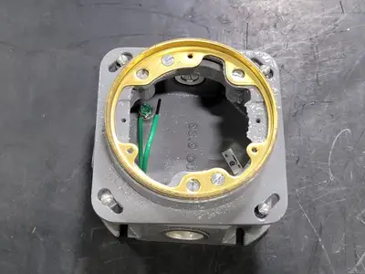 NEW HUBBELL B253621