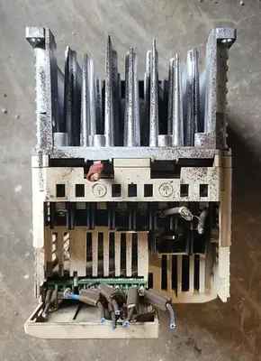 USED YASKAWA CIMR-VU4A0005FAA