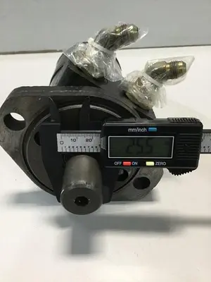 USED CHAR LYNN 101 2169 009