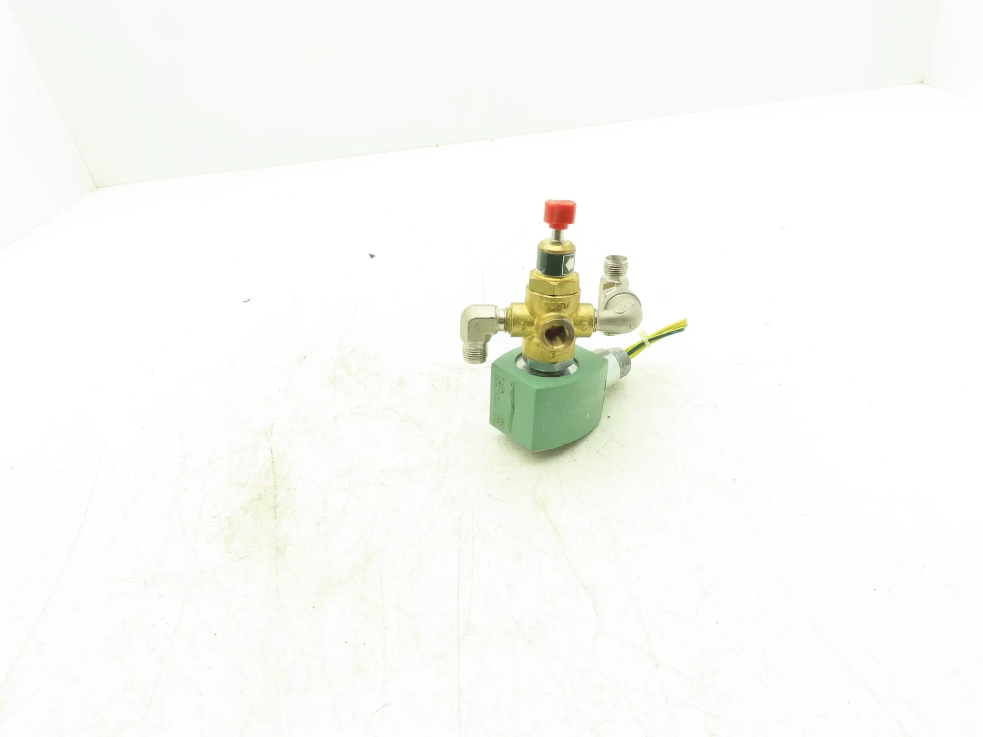 Asco HT8320G184MS RED-HAT II 3-Way Solenoid Valve 1/4" NPT 120V 150 PSI