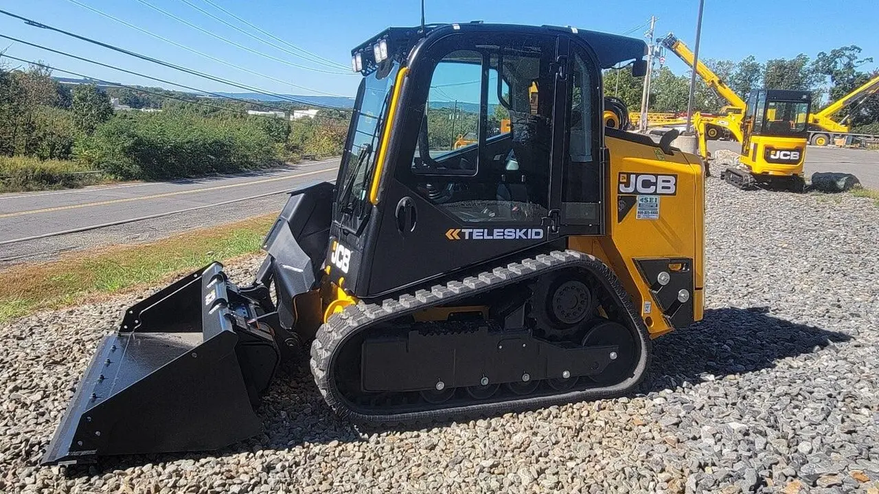 USED 2025 JCB 2TS-7T