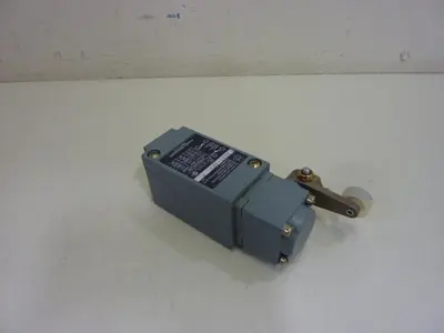 USED ALLEN BRADLEY 802T-APV SER F