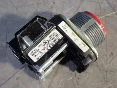 USED ALLEN BRADLEY 800TCA6A