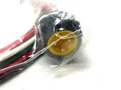 RSF 40-639/6F,500002169 | Lumberg RSF 40-639/6F Mini Power Receptacle Connector 500002169 - Used