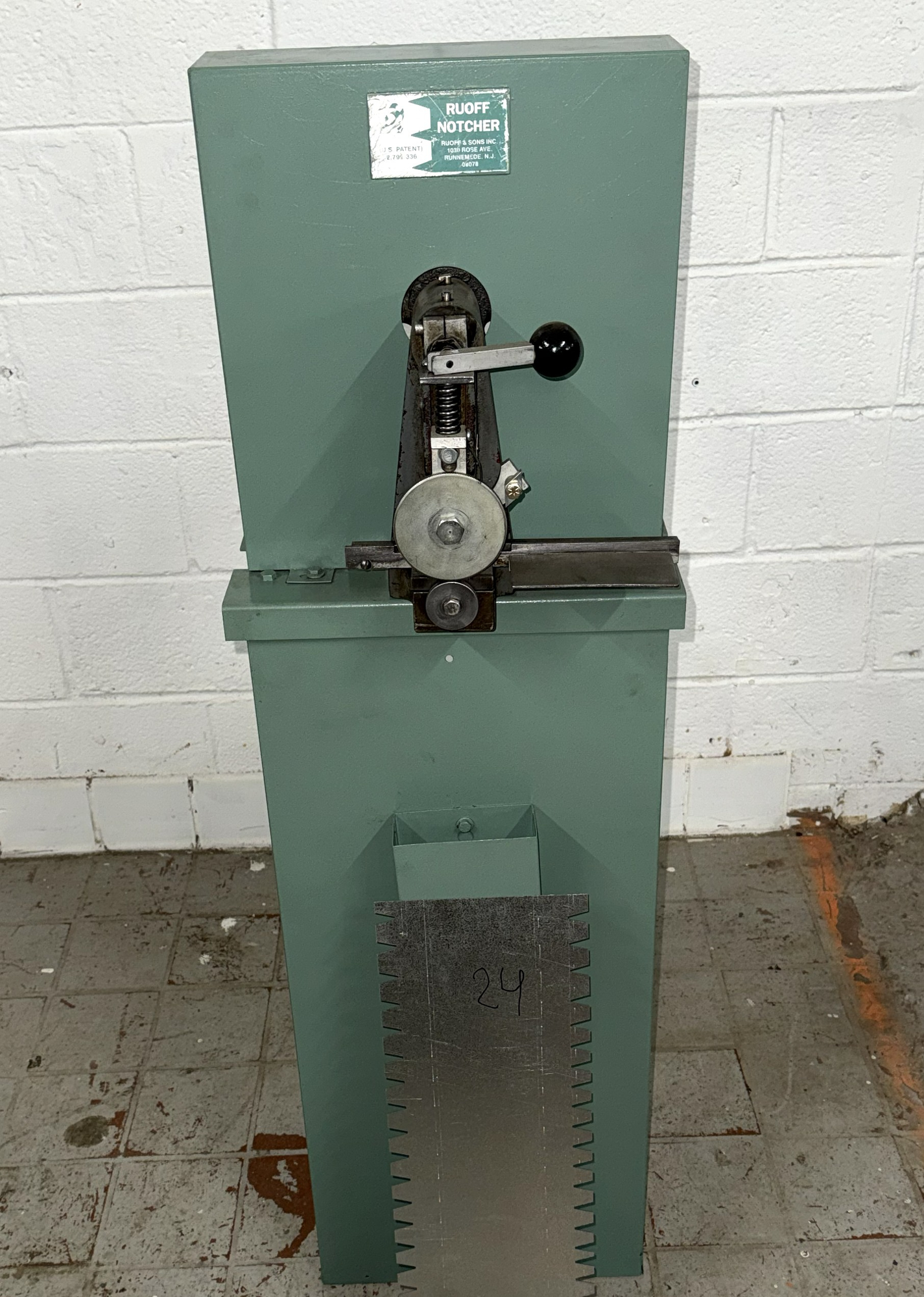 Used RUOFF NOTCHER _UNKNOWN_ Notching Machines New Jersey US | H. Weiss Machinery & Supply #1308683