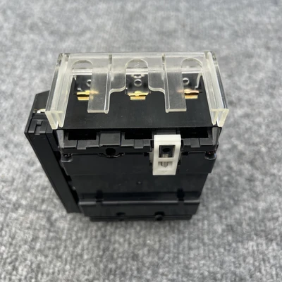 Used Fuji EA33 20A Circuit Breakers California US | Davliegogo LLC #1706567