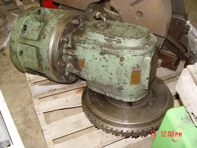 USED CINCINATTI RIGHT ANGLE HEAD
