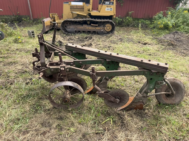 Used _UNKNOWN_ _UNKNOWN_ Moldboard Plows Michigan US | Miedema Asset Management Group #1443279