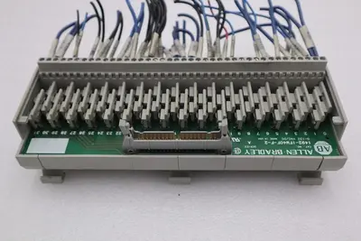 Allen Bradley 1492-IFM40F-F-2 Interface Module 0-132V AC/DC Fused STOCK 2407A