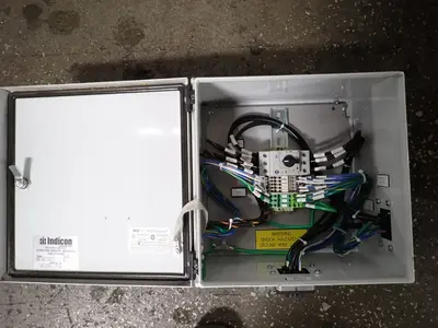 Fused Power Tee Box