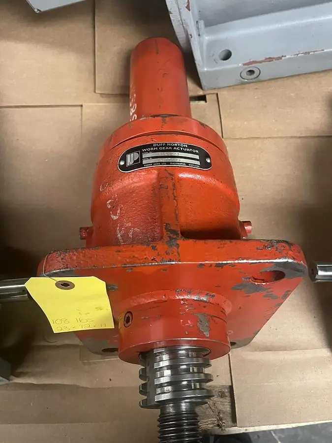 USED DUFF NORTON F826281